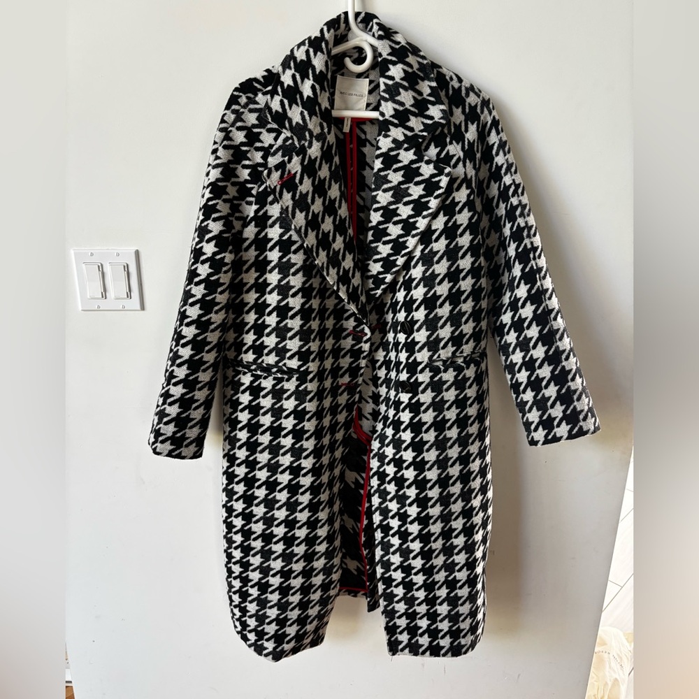 Avec Les Filles Houndstooth Trench Coat in Black and White